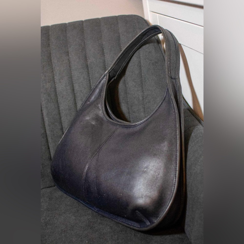Coach vintage Ergo Leather Bag in Black Leather (Style #9024)